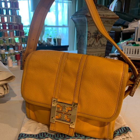 Tory Burch Handbags - Tory Burch vintage shoulder bag